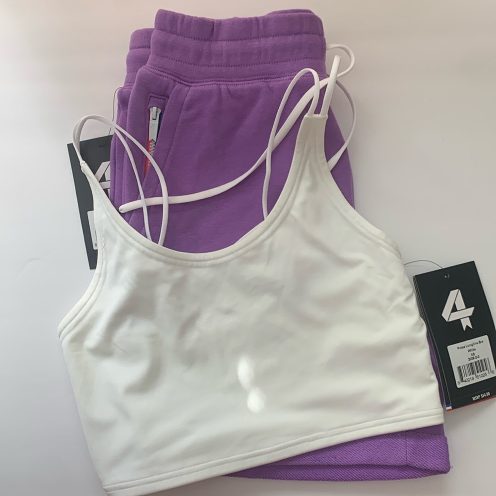 Fourlaps XS bundle sports bra and shorts